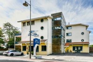 Hotels Hotel Le Pavillon Bleu : photos des chambres