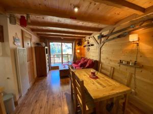 Appartements Appartement style montagne, 4 personnes, 1 chambre, 1 coin montagne - ALPINA07 : photos des chambres