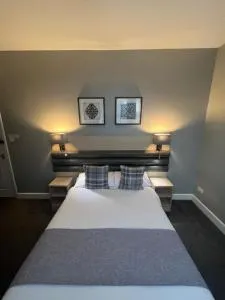 霍尔本酒店 - Melvich