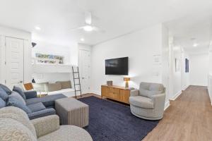 Family Tides Beach House by Panhandle Getaways