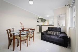 Linda Casa com Piscina em Bertioga.