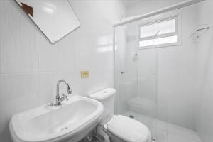 Linda Casa com Piscina em Bertioga.