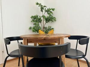 Perfect Location, 2 min to Main Station, Long Term Stays