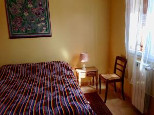 Appartements Beau F2 rdc entier 40m2 calme terrasse jardin parking gratuit sur place : photos des chambres