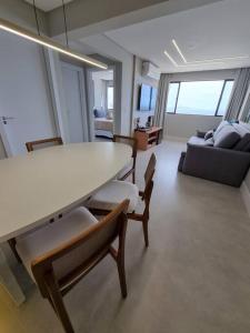 Lindo apto Frente MAR tudo novinho 2suítes+garagem