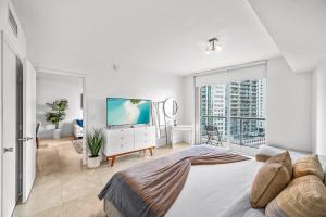 ICON W BRICKELL LUXURY CONDO