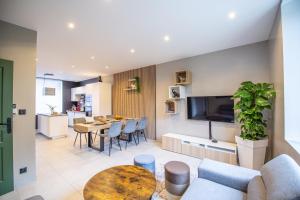 Lescapade Passionnée-Balnéo-Clim-Maison moderne