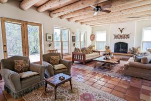 Pueblo de Canoncito - 4hvězdičkové hotely ve městě El Prado