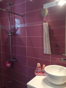 Maisons de vacances Gite Au fond du jardin : photos des chambres