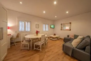 Loyola Family&Friends - Loyola