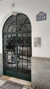 Between Beach & Center