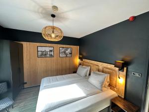 Double Room with Terrace room in Hotel Buren