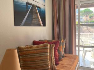 Cap Esterel 2 pièces avec terrasse vue golf et parking - FR-1-504-673