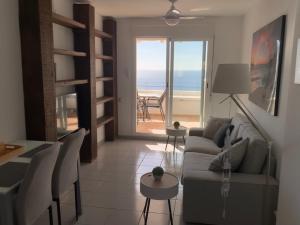 Holiday House Benidorm -sea view-roof terrace-swimming pool-