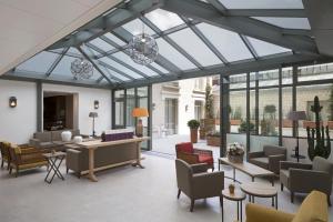 Hotels Le Littre : photos des chambres