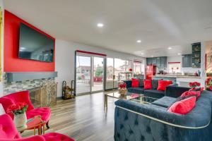 Family Helendale Home - Private Dock and Fire Pit!