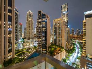 FIRST CLASS 2BR with Full Boulevard View