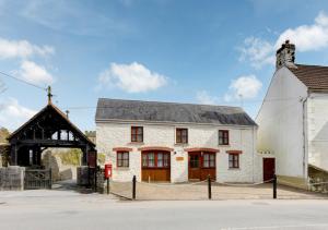 Lych Gate Cottage