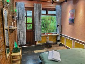 Phòng Tiêu Chuẩn Giường Đôi (Standard Double Room)