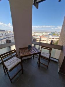 Heart of the City - 75sqm - FREE PARKING