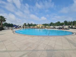 Campings Mobil-home a valras-plage au Camping les sables du Midi : photos des chambres