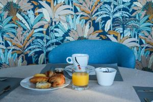 Hotels Hotel Le Pavillon Bleu : photos des chambres