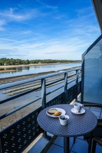 Hotels Hotel Le Pavillon Bleu : photos des chambres