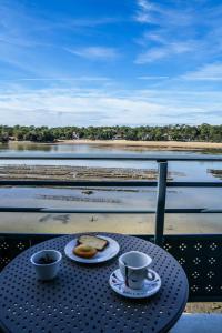 Hotels Hotel Le Pavillon Bleu : photos des chambres