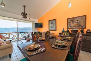 1062 - Cruz Del Mar A301