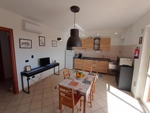 Degli Angioini Holiday Home