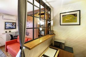 Urban Pioneer Apartment