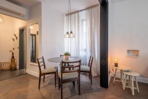 New Soho 13- Top center Black & White