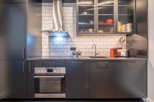 New Soho 13- Top center Black & White