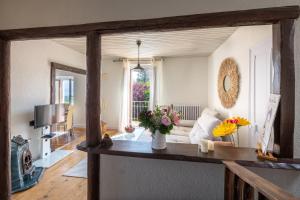 Appartements La Martichouette Chambres dans Maison vue sur Lac : photos des chambres