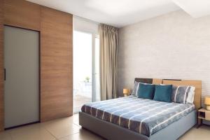 Deluxe Double Room with Balcony and Sea View room in Altavilla