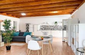 Estudio Lotus by Smartclickvillas