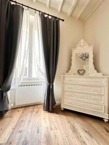 Luxury apartment close to S. Frediano – Victor