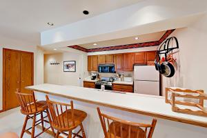 Townsend Place B206