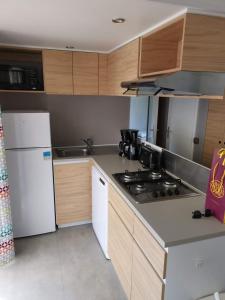 Mobil home climatisé chez Mickaël et Laëtitia