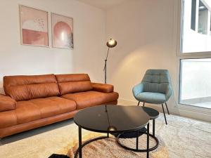 Jacinto Benavente 15, 1A con Parking gratis by YBH