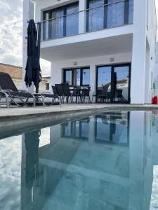 Villa La Fuente - Mondrón