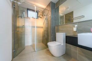 Cozy KL Sunway Velocity Residence for 1-5pax connected to MRT & Malls