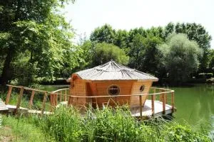 瑞莱艾斯图尔餐厅酒店 - 米朗博