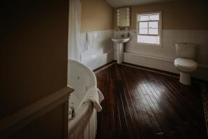 The Lake Isle Restaurant with rooms