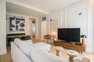Luxury condo in heart of Baixa-Chiado
