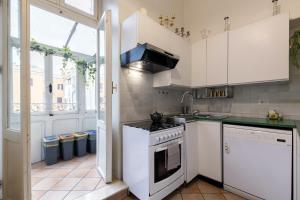 Rome As You Feel - Two-Bedroom Apartment in Monti
