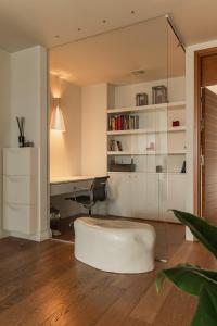Urban Retreat in the Heart of Athens