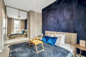 Warsaw Prestige Suites - Two-Level Loft, 72m2, 1000Mbs Internet, Parking, Gym - by Rentujemy