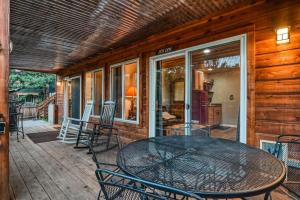 Fox Den Cozy Mountain Apt In GMF