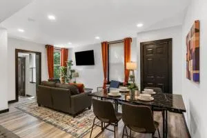 Charming 2 BR Home in Philadelphia, Ideal Location, Ample Parking! - Wyncote Charming 2 BR Home in Philadelphia, Ideal Location, Ample Parking! - Wyncote